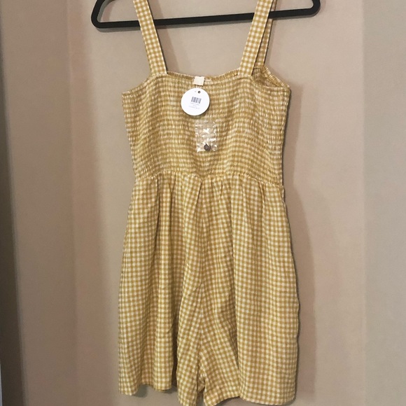 Yellow gingham romper - Picture 2 of 8
